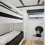Ferienhaus Eldar - 5m From The Sea By Interhome