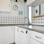 Ferienhaus Eldar - 5m From The Sea By Interhome